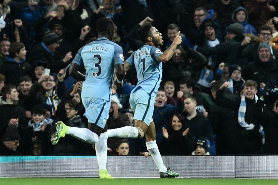 Sterling celebra uno de los goles del Manchester City. Foto: AFP