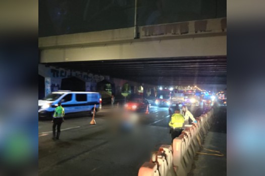 Motera murió tras caer de puente de la Cra 68 con Calle 80, un carro la habría cerrado