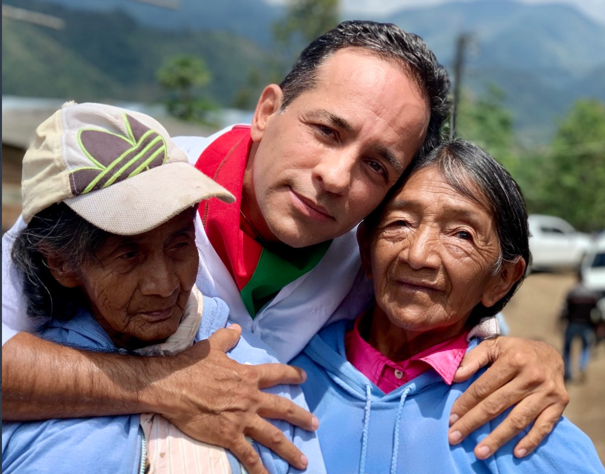 Polo elige a Alexander López como candidato presidencial