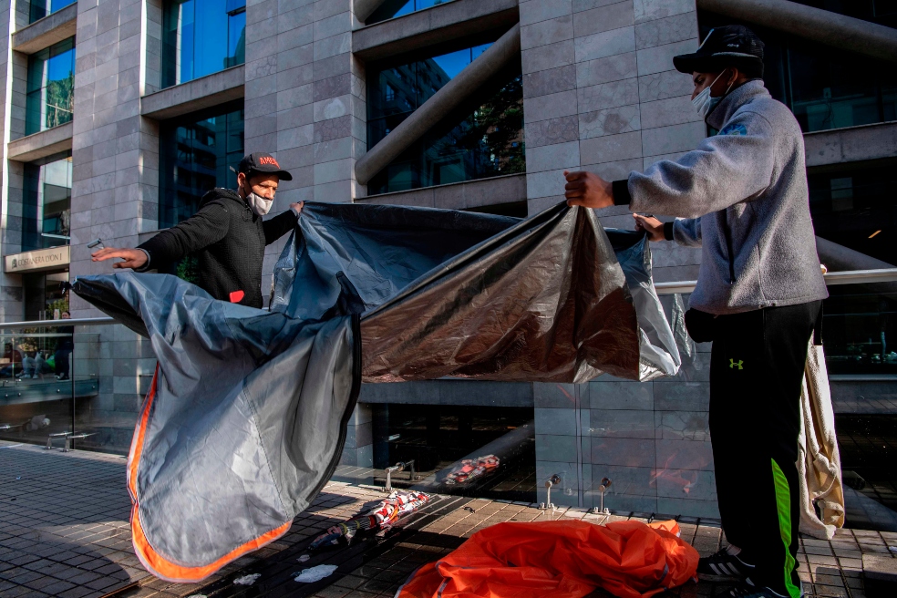 En imágenes: el frío, el otro drama de colombianos varados en Chile