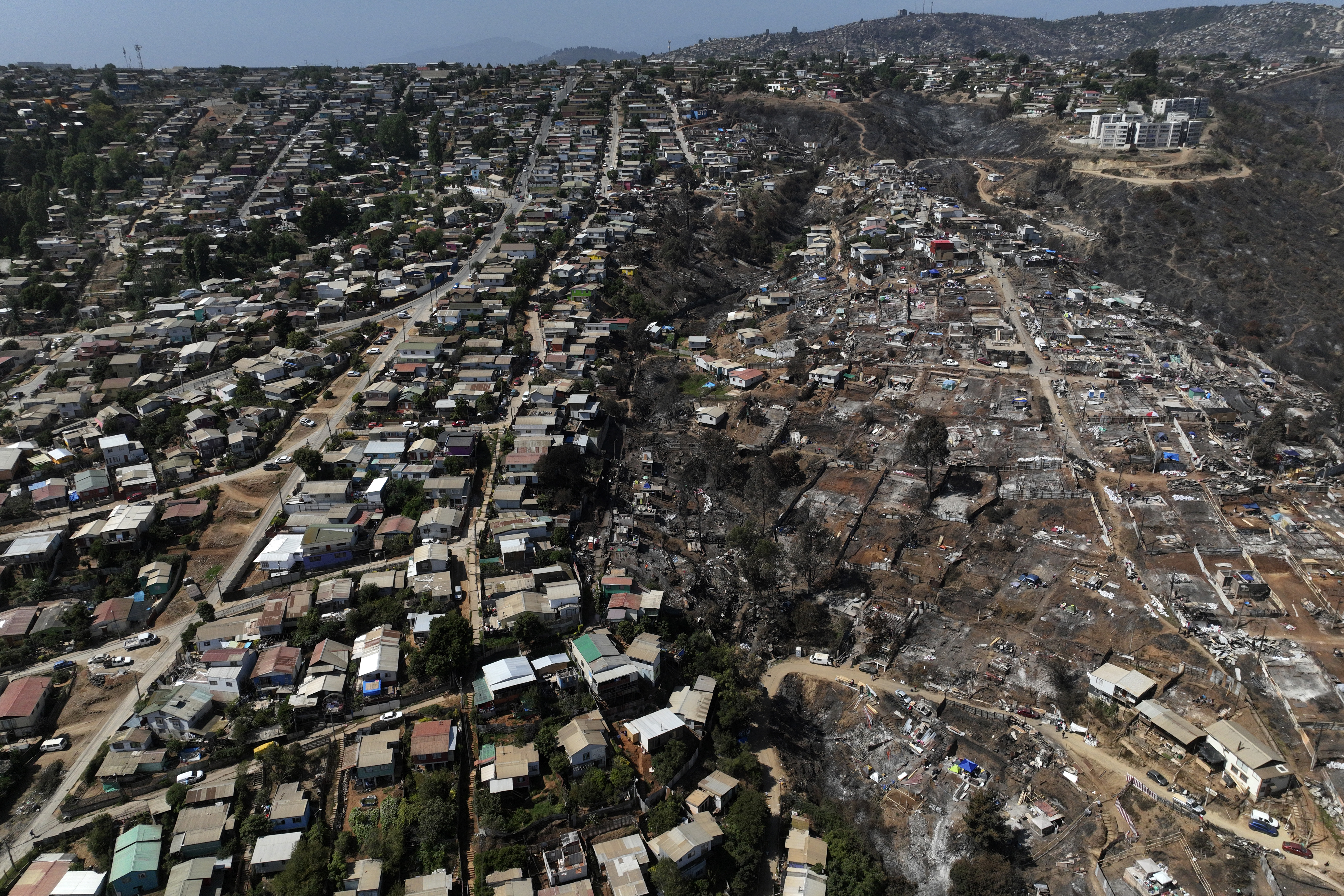 Un trabajador forestal es el segundo detenido por mortales incendios en Chile