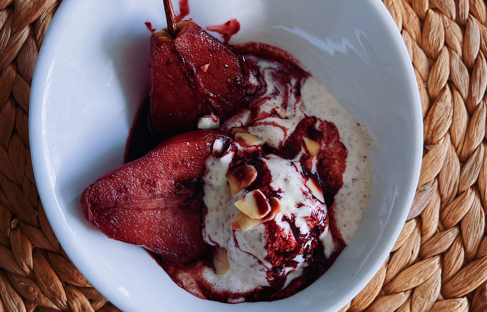 Peras al vino: un postre para disfrutar en diciembre