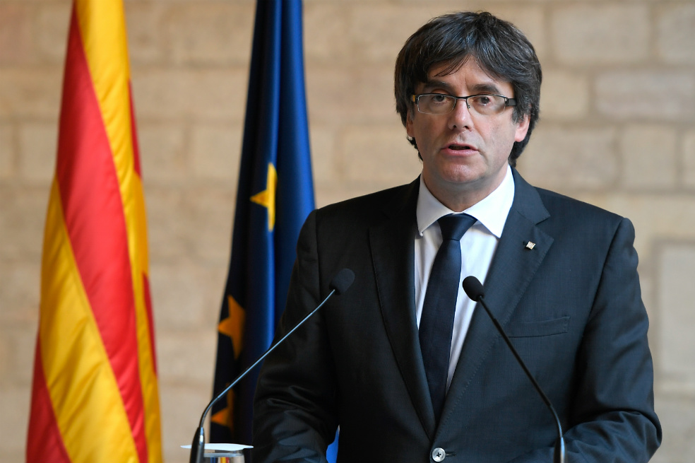 Puigdemont y sus consejeros obtienen libertad condicional en Bélgica