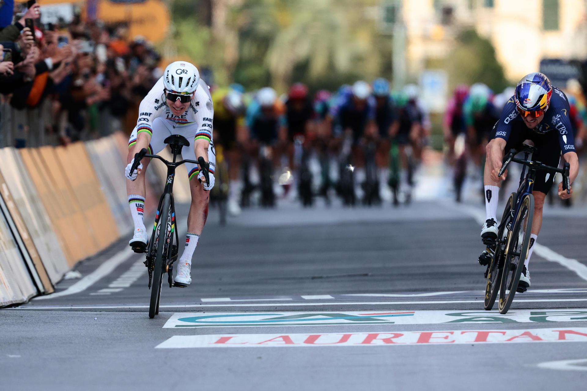 Tadej Pogacar también te gana al esprint: así fue su triunfo en la Milán-San Remo