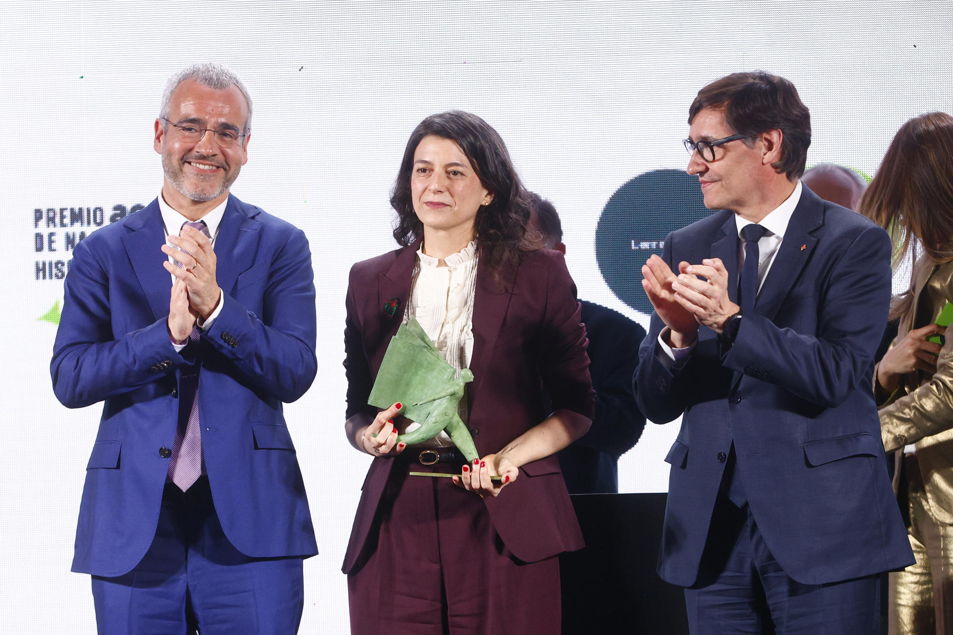 Samanta Schweblin ganó el nuevo Premio Aena con “El buen mal”: recibirá un millón de euros