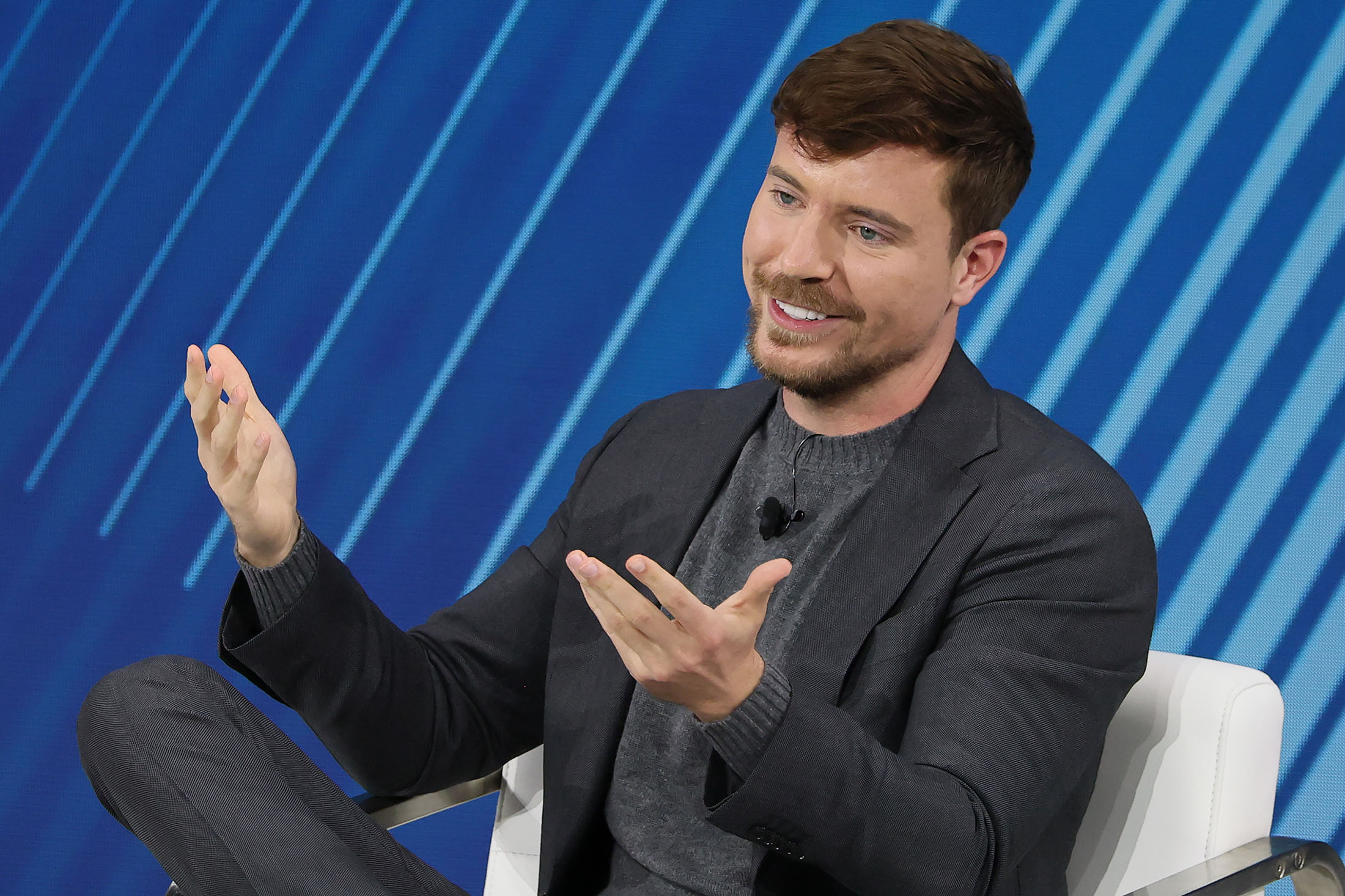 La industria fintech mueve la registradora y le pone USD 200 millones a “MrBeast”