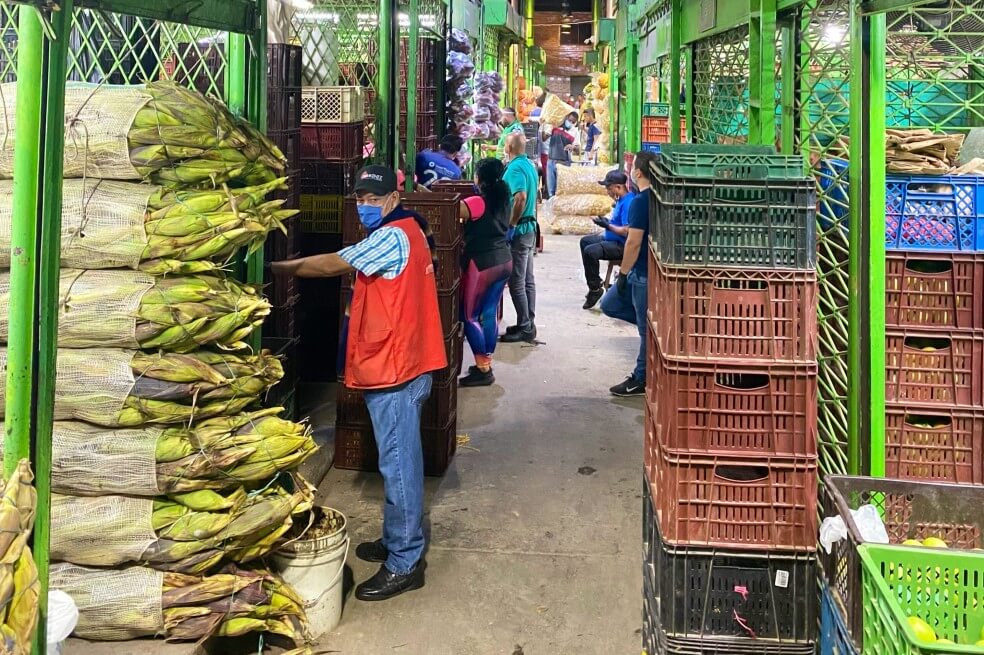 Niegan desabastecimiento de alimentos en Santander