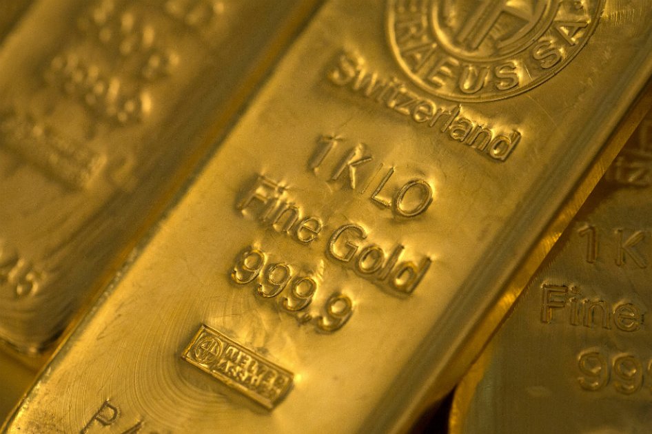 Precios del oro se mantienen estables antes de reunión de la Fed