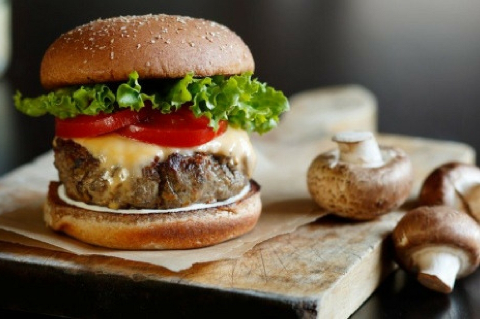 Hamburguesa de champiñón, una manera de reducir los gases de efecto invernadero