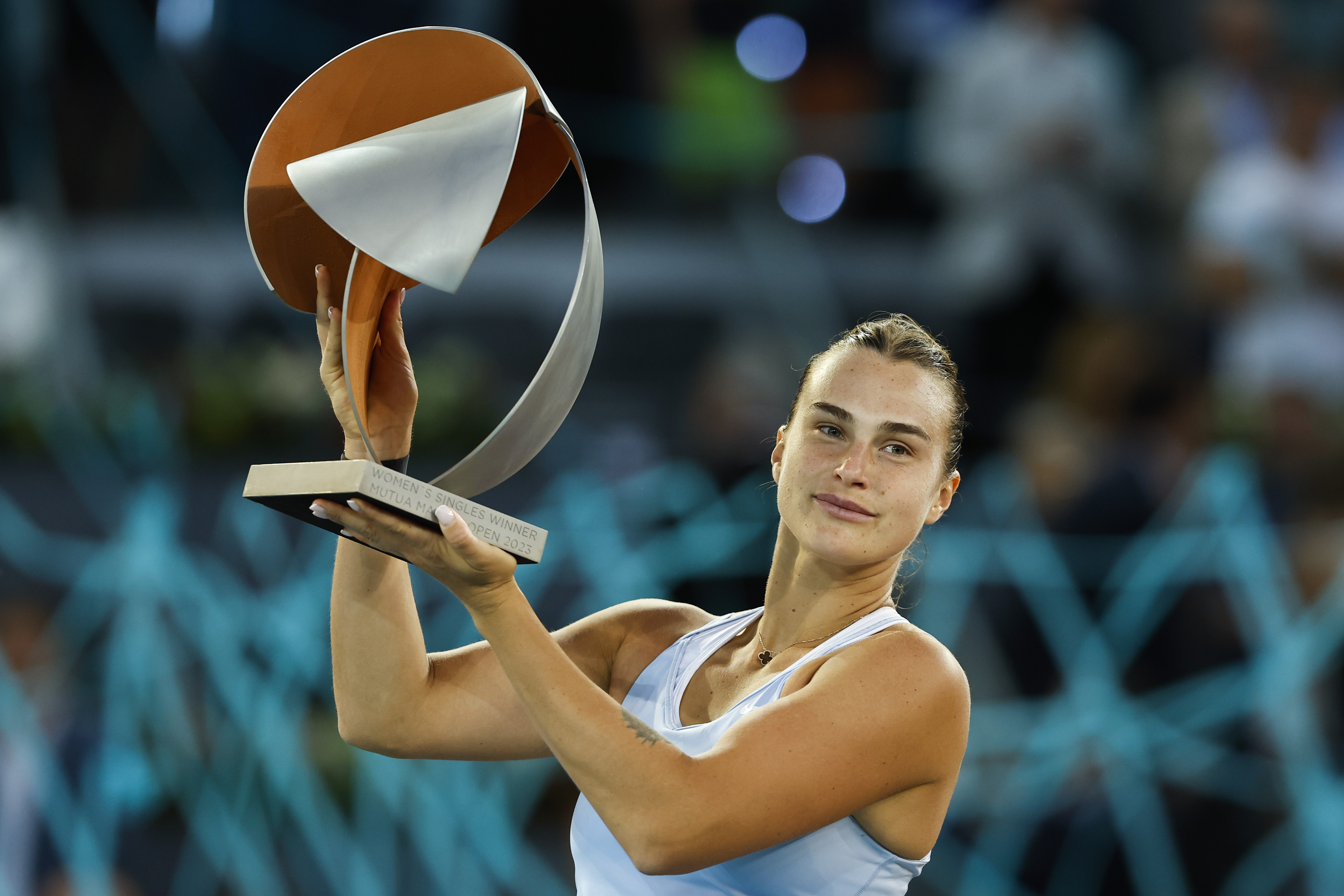 Sabalenka le ganó el pulso a Swiatek y se quedó con el título en Madrid