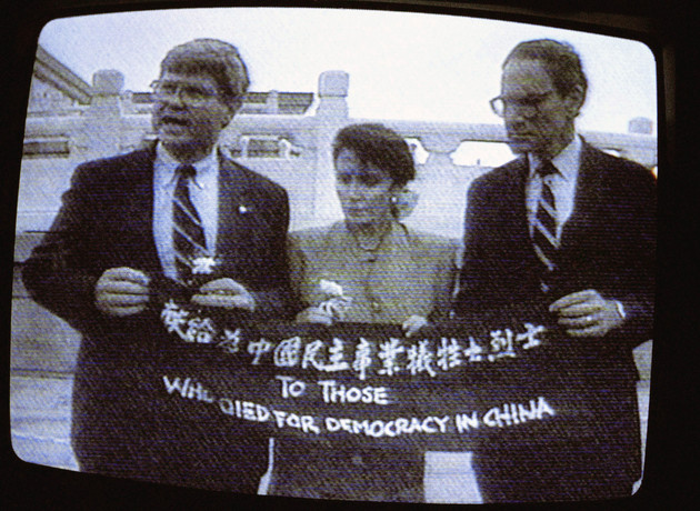 En 1991, Nancy Pelosi visitó China y protestó contra los asesinatos de la plaza de Tiananmén.