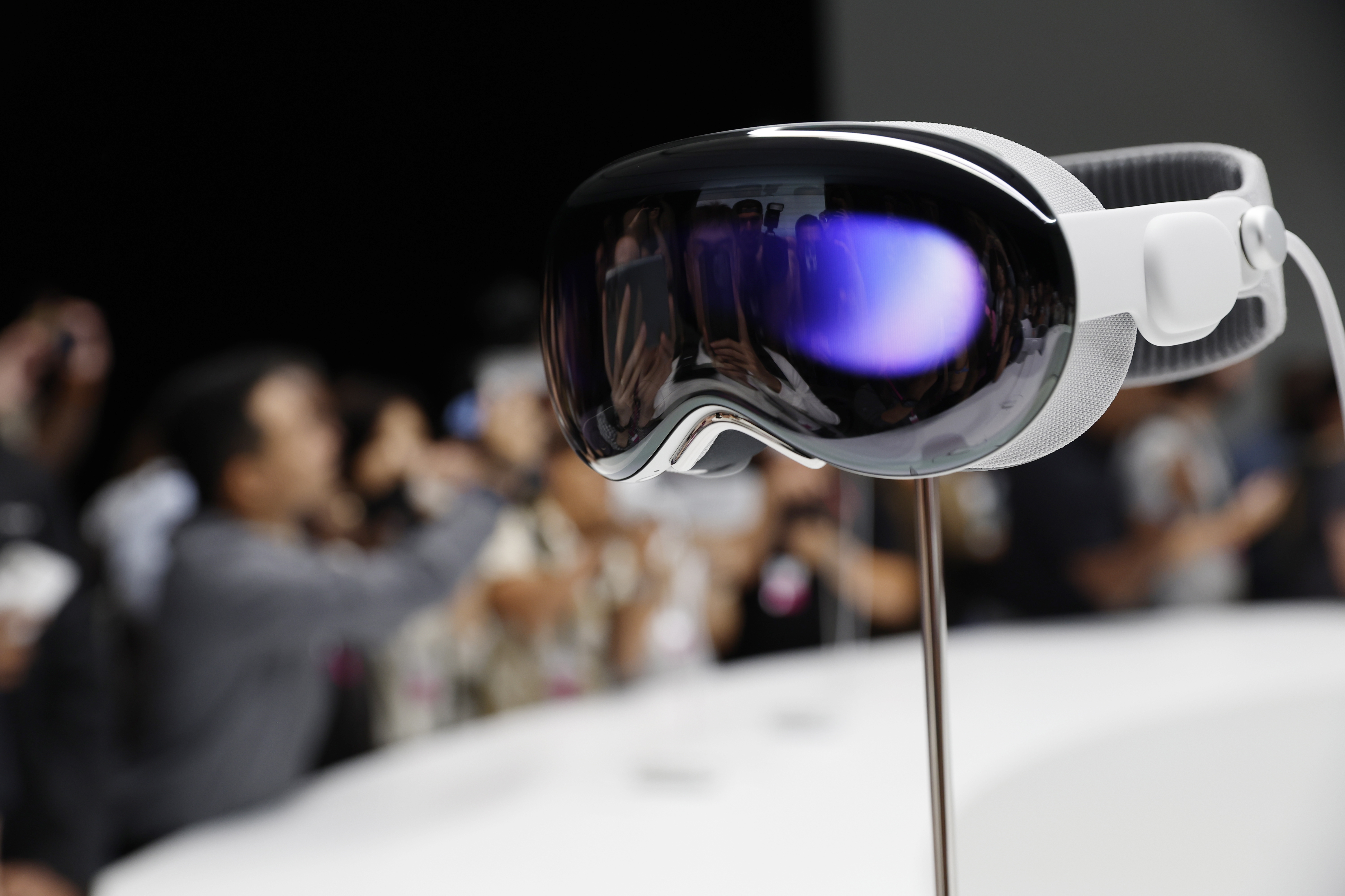 Las Apple Vision Pro ya se pueden reservar: ¿cuánto cuestan y por qué tan caras?