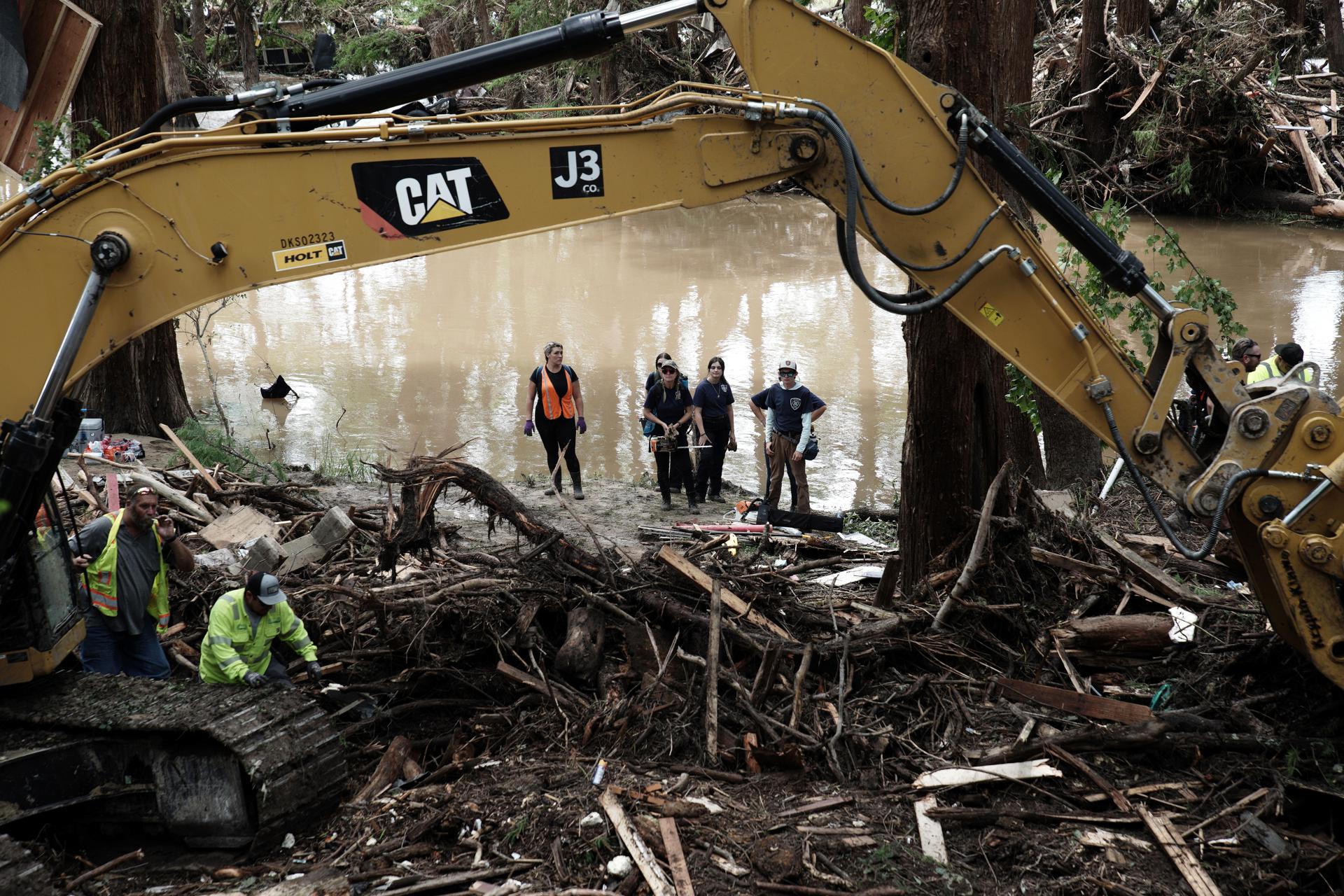 Las inundaciones en Texas, Estados Unidos, dejan más de 90 personas muertas