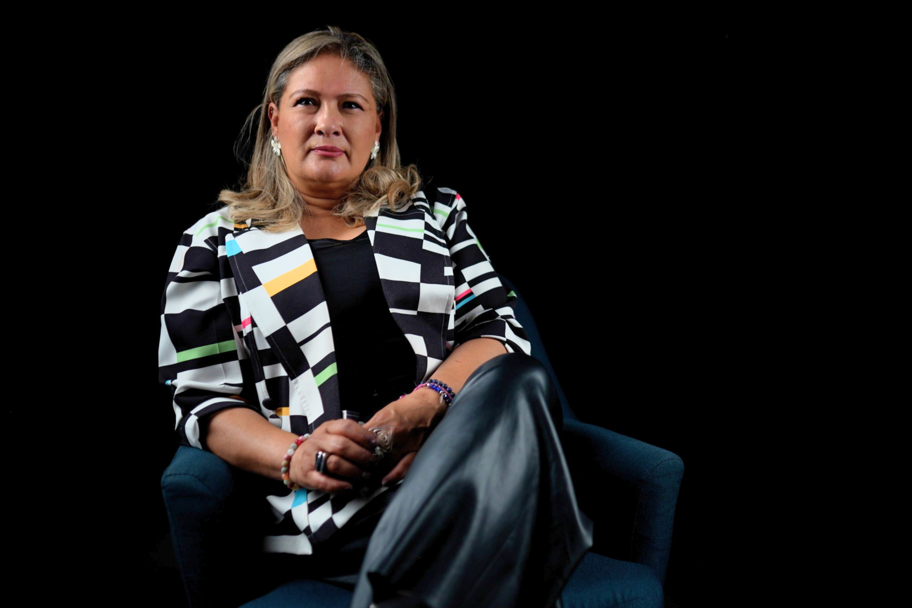 Ángela Silva González trabajó toda su vida como analista de datos en empresas de tecnología, y así sacó adelante a sus dos hijas.