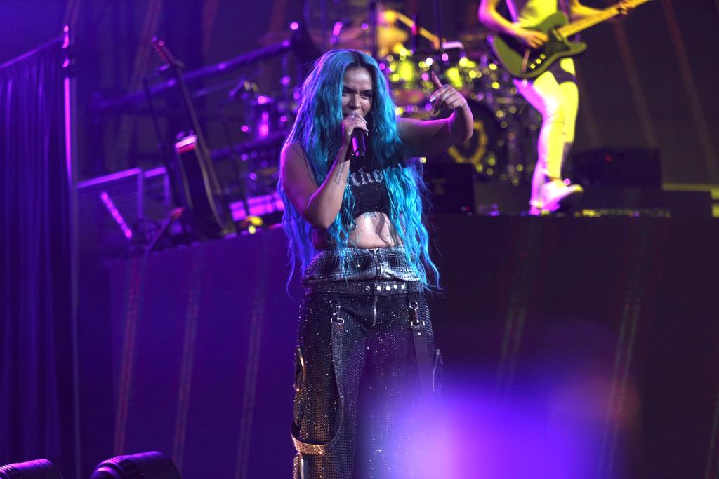 Karol G se presentó ante más de 14.000 personas en la ciudad de Bogotá.