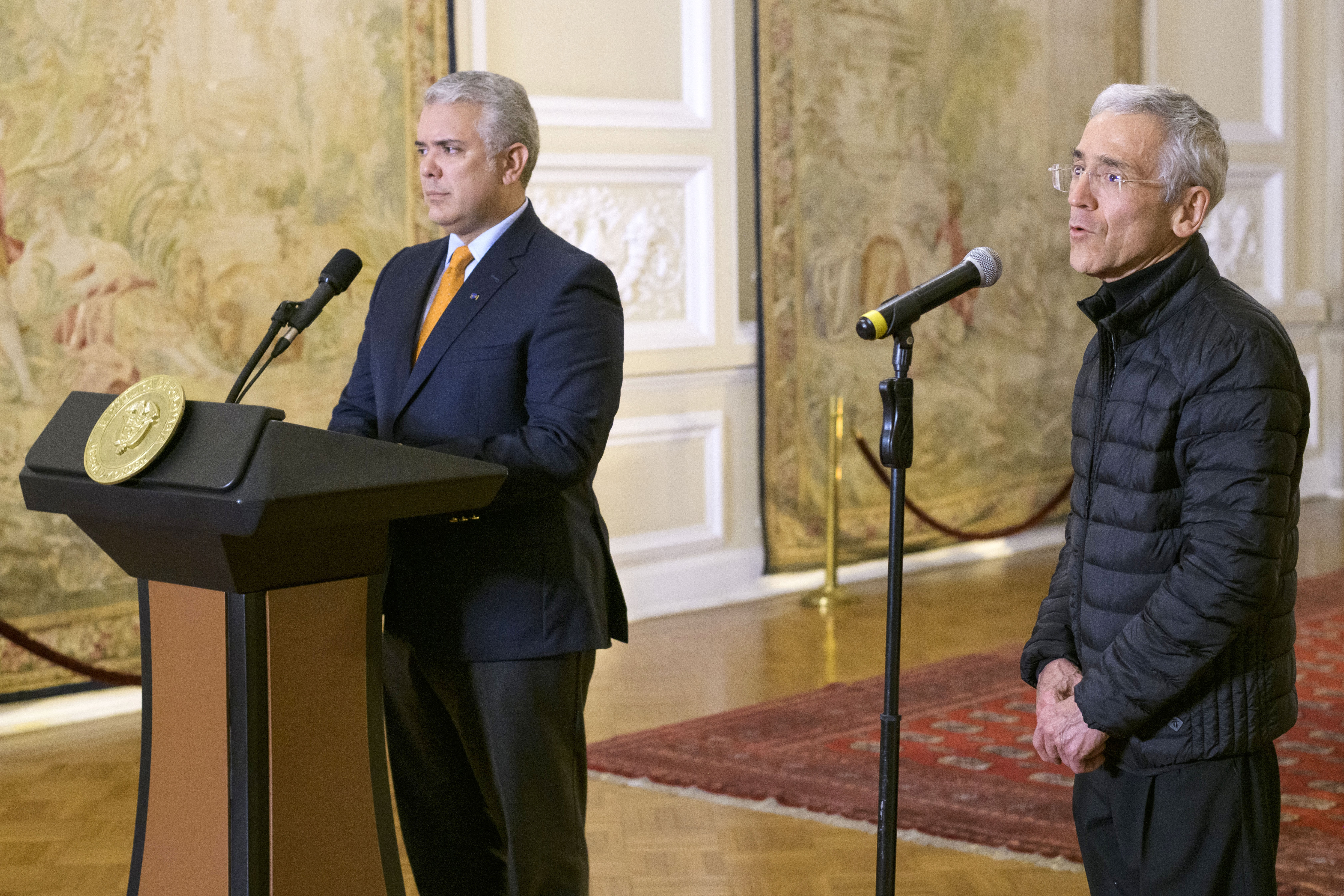 De Roux sobre inasistencia de Duque en entrega del Informe: “me pareció normal”