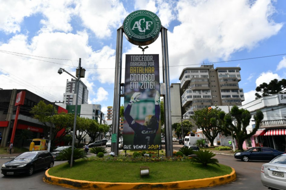 Clubes de Brasil prestarán jugadores al Chapecoense. Foto: AFP