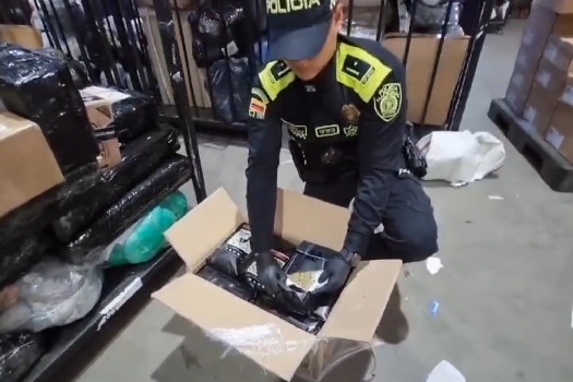 Hallan 19 kilos de marihuana camuflados en bolsas de café en el aeropuerto El Dorado
