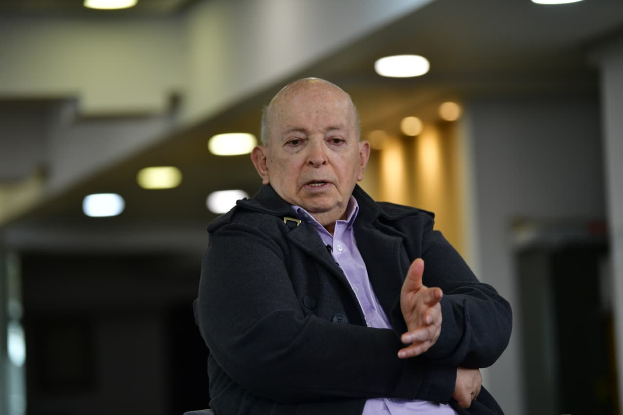 Otty Patiño, consejero Comisionado de Paz, defendió lo hecho por el saliente gobierno del presidente Gustavo Petro con la política de "paz total".