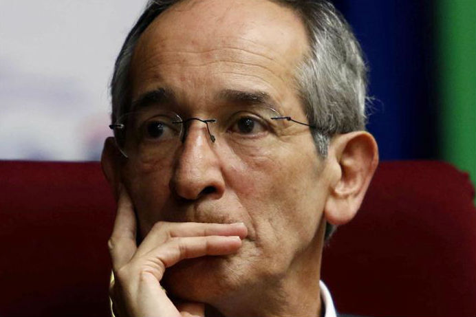 Arrestan al expresidente de Guatemala Álvaro Colom por un caso de corrupción