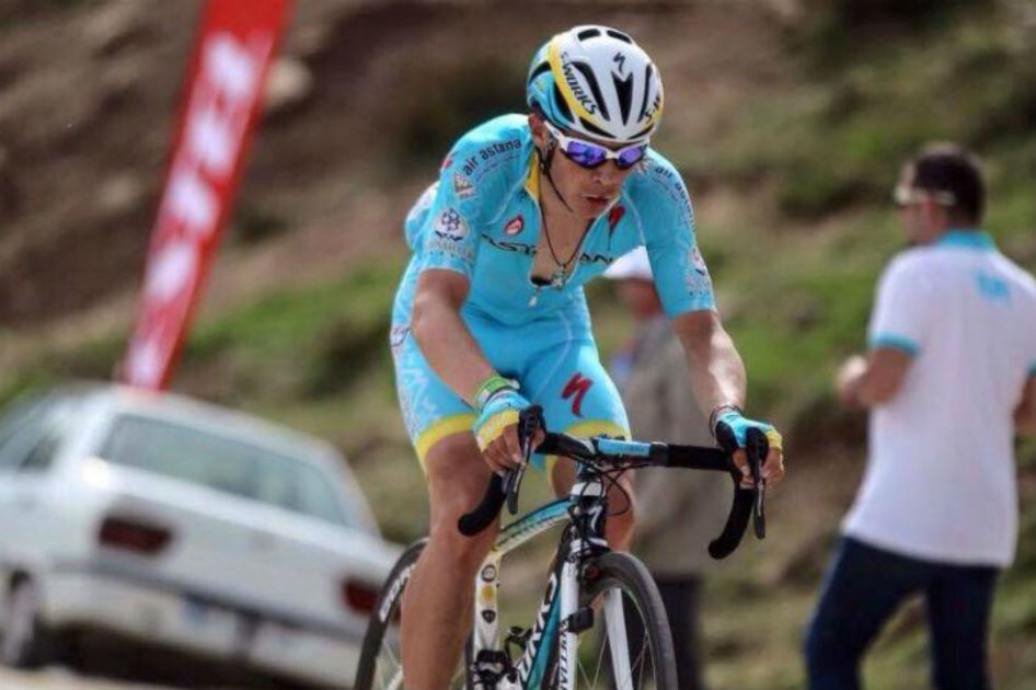 Miguel Ángel López, mejor colombiano en la primera etapa en la Vuelta al País Vasco. Foto: AFP