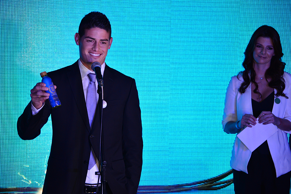 James Rodríguez lanzó bebida energizante
