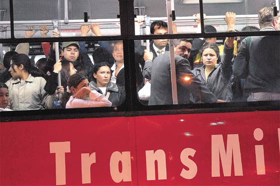 En dos meses capturan cerca de 200 ladrones en Transmilenio