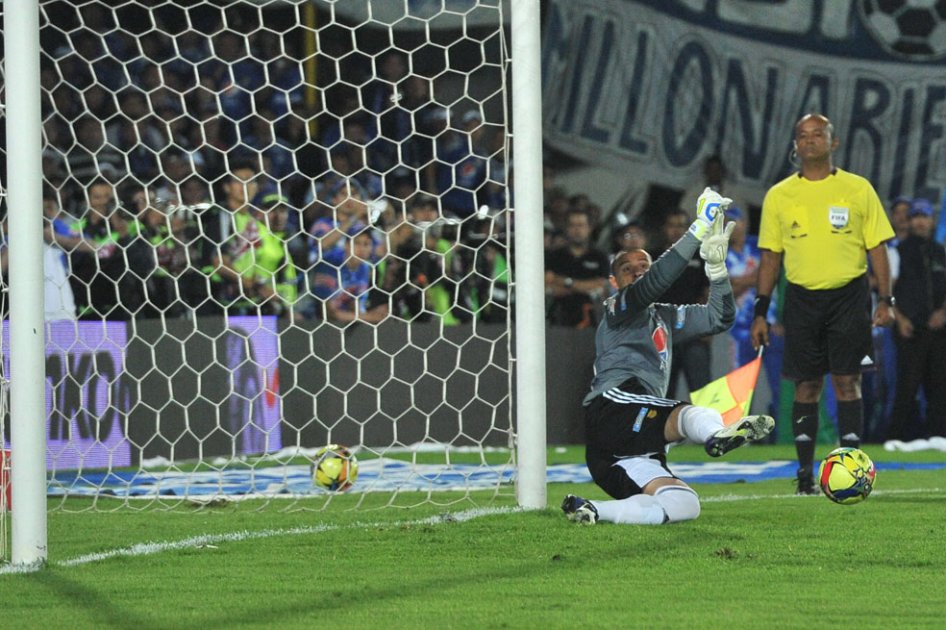 Tranquilidad, el secreto de Luis Delgado para patear y atajar un penalti