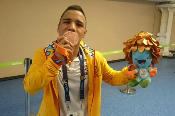 Carlos Daniel Serrano, cinco oros en el Mundial de Paranatación