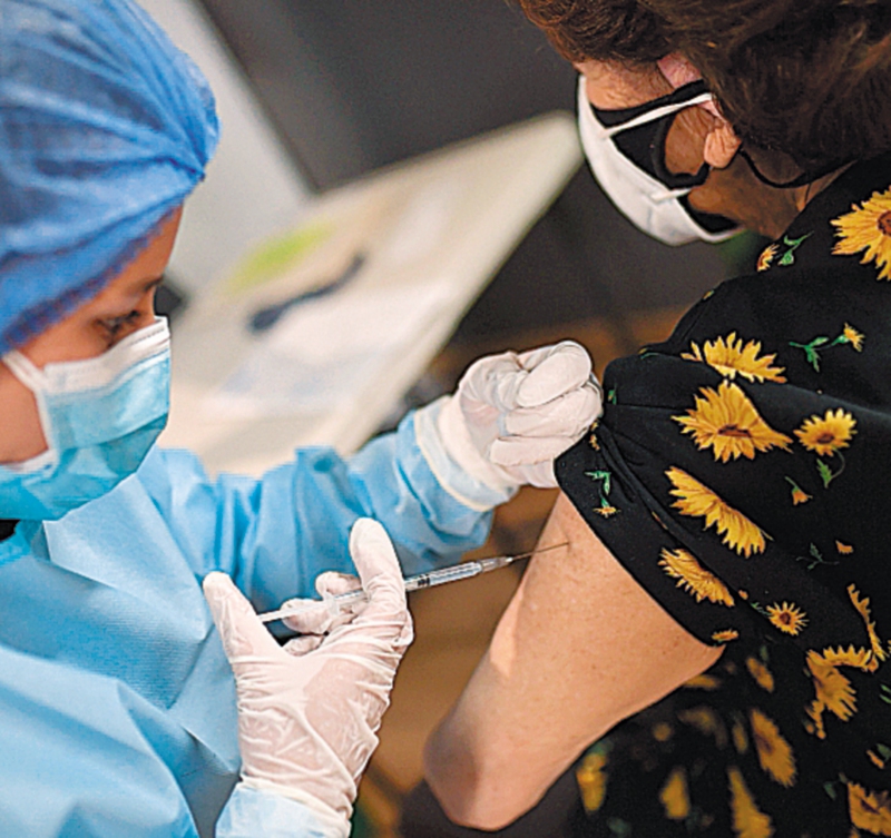 Hubo una caída mundial de nuevos casos de coronavirus