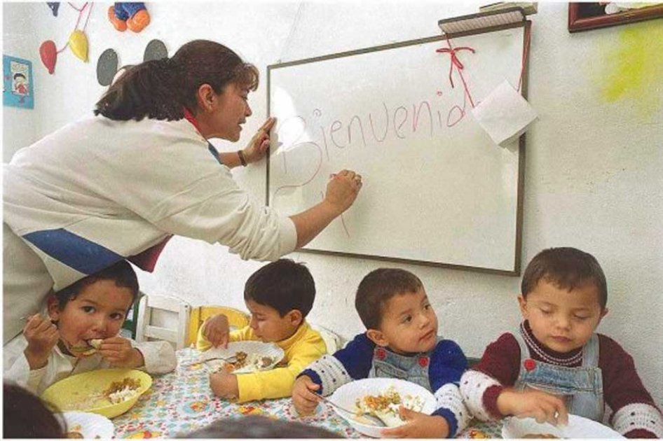 Gobierno amplía cobertura del subsidio para exmadres comunitarias