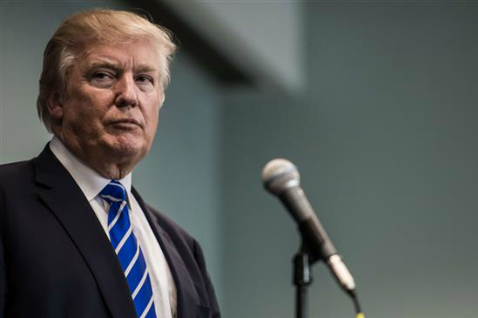 Polémica por el veto a CNN, NY Times y Politico en sesión en la Casa Blanca