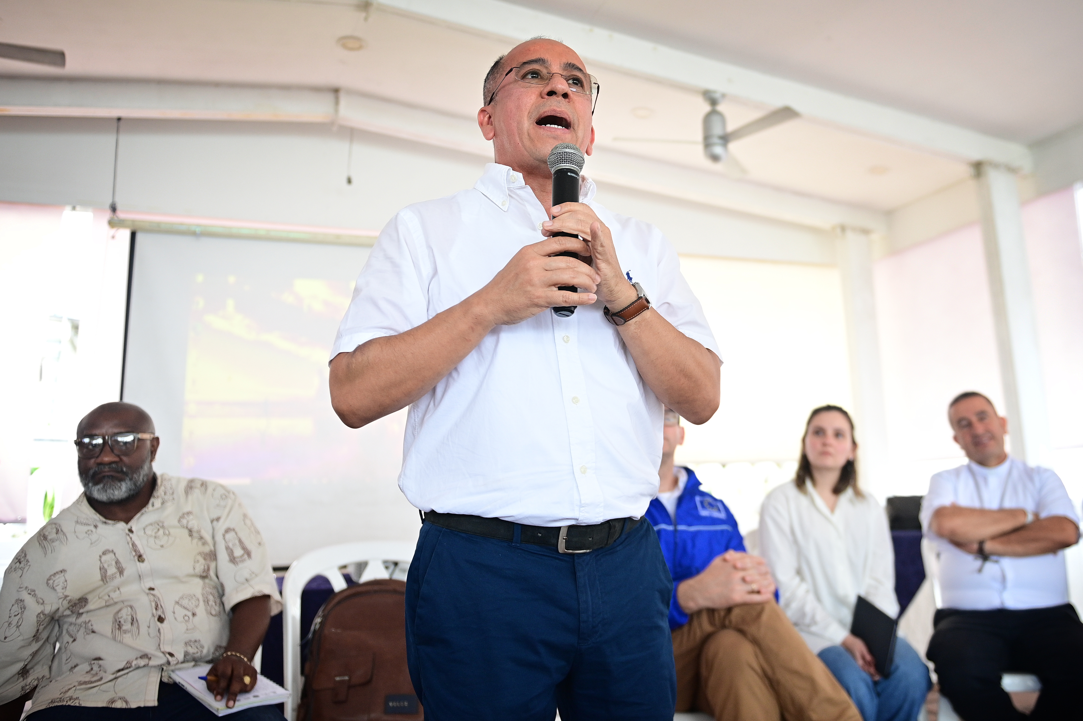 “Jefes de bandas en Buenaventura están dispuestas a renunciar a extorsión”: Fabio Cardozo