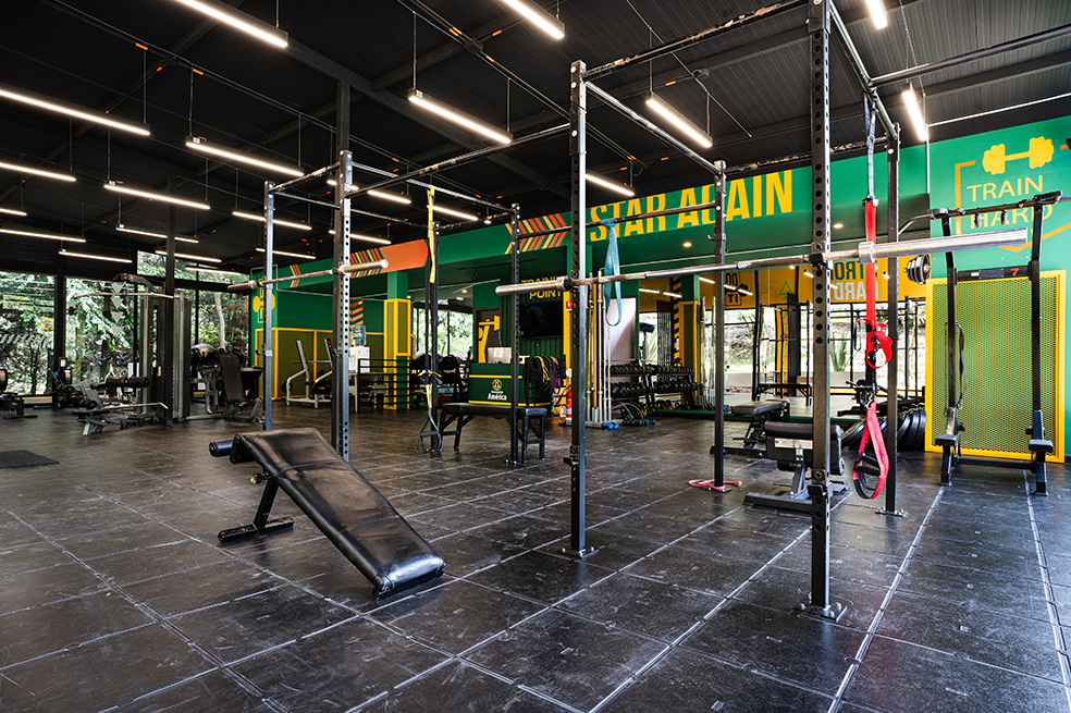El gimnasio de la Universidad de América promueve el aprovechamiento del tiempo libre de la Comunidad Universitaria sin ningún costo.