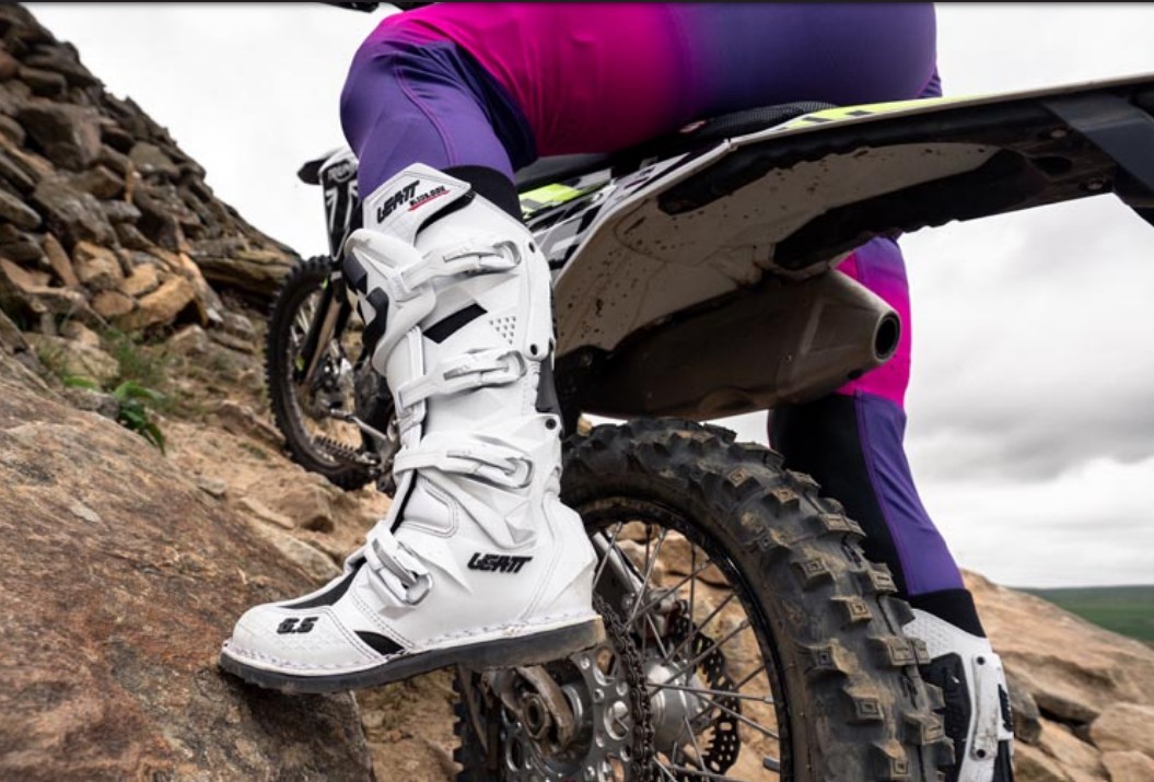 Botas para motociclista: ¿qué buscar para proteger tobillos y pies?