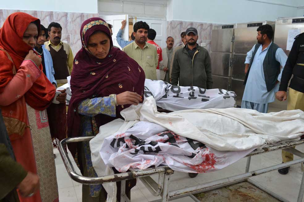 Pakistán, donde los trabajadores antipolio arriesgan la vida