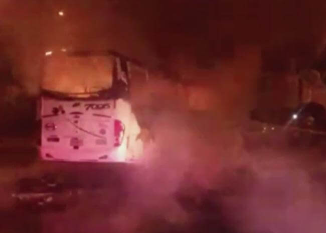 Queman un bus en Soacha por, presuntamente, no pagar una ‘vacuna’