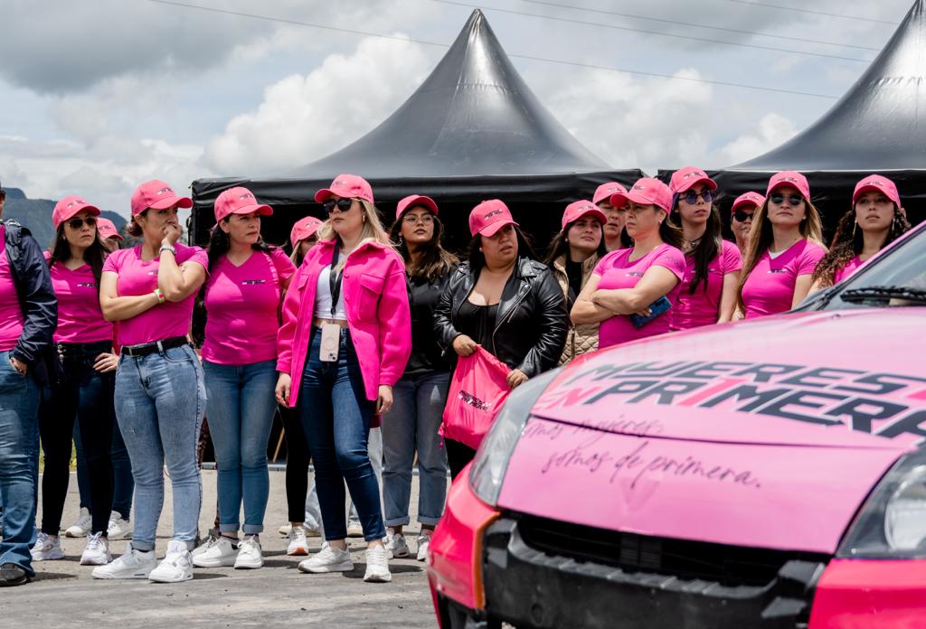 ‘Mujeres en Primera’, la revolución femenina en los deportes a motor en Colombia