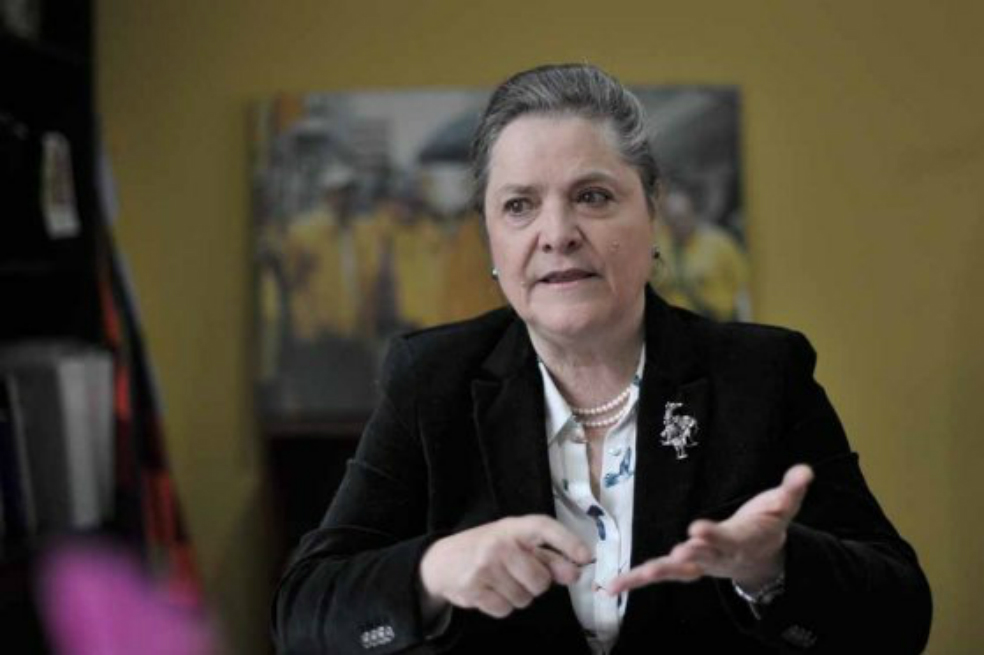 La pelea de Clara López por el nombre de su movimiento Todos Somos Colombia
