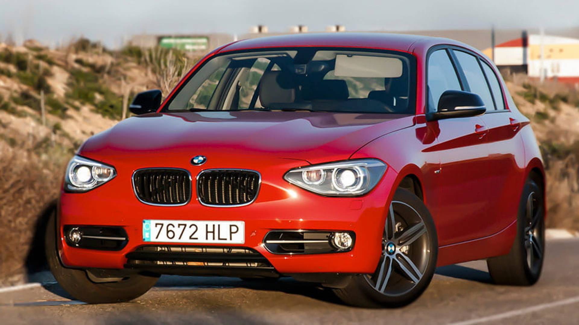 BMW llama a revisar 312.000 vehículos en el Reino Unido por problema eléctrico