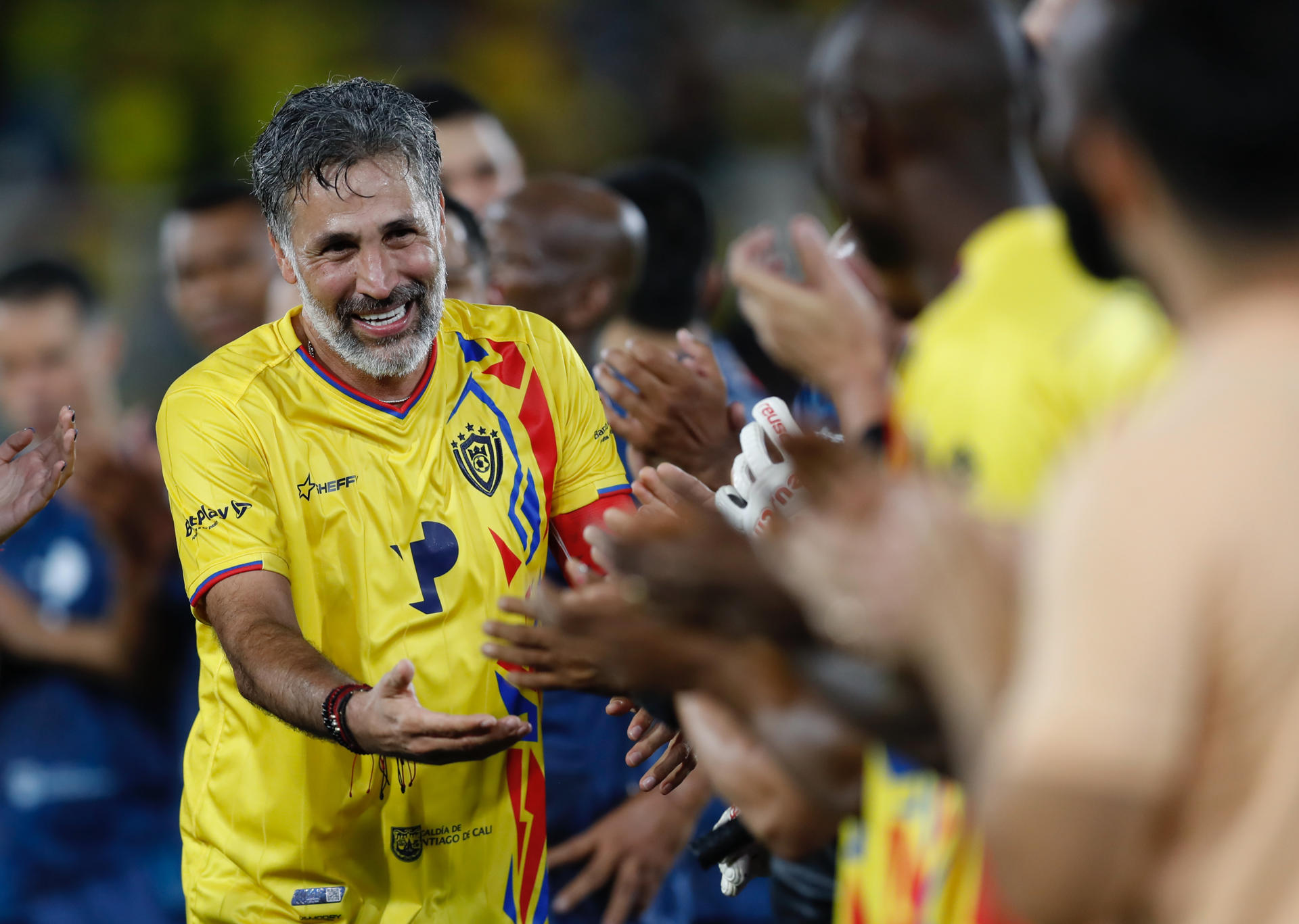 Levantemos a Colombia: hora y dónde ver el partido benéfico de las leyendas de Colombia
