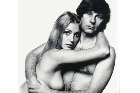 Subastaron un retrato de Roman Polanski y su esposa