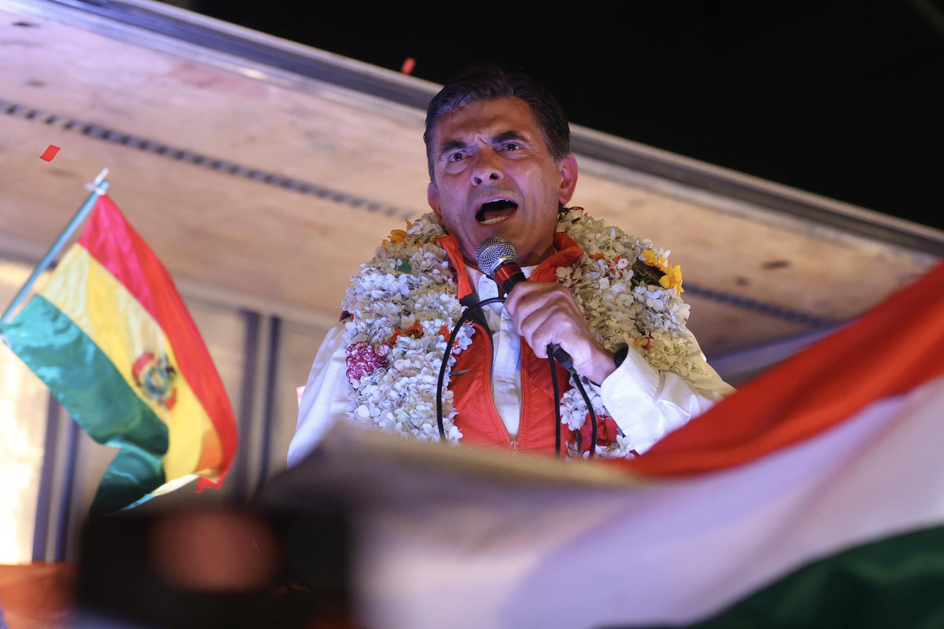 Bolivia retorna al centro político
