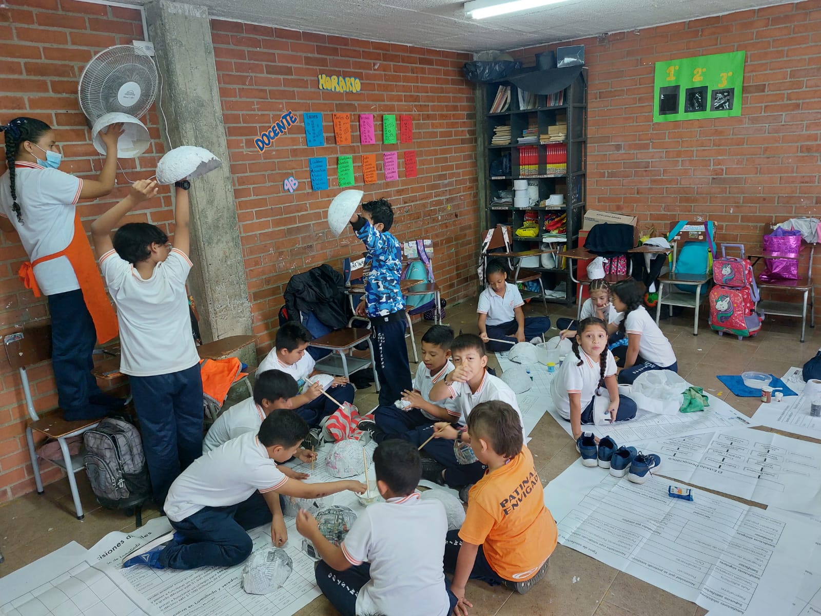 La jornada de un colegio de Cali que recibió Informe de la Comisión de la Verdad