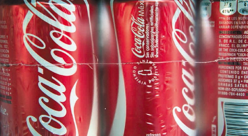 En un estado de México se prohibió la compra y venta de Coca-Cola y cerveza Corona