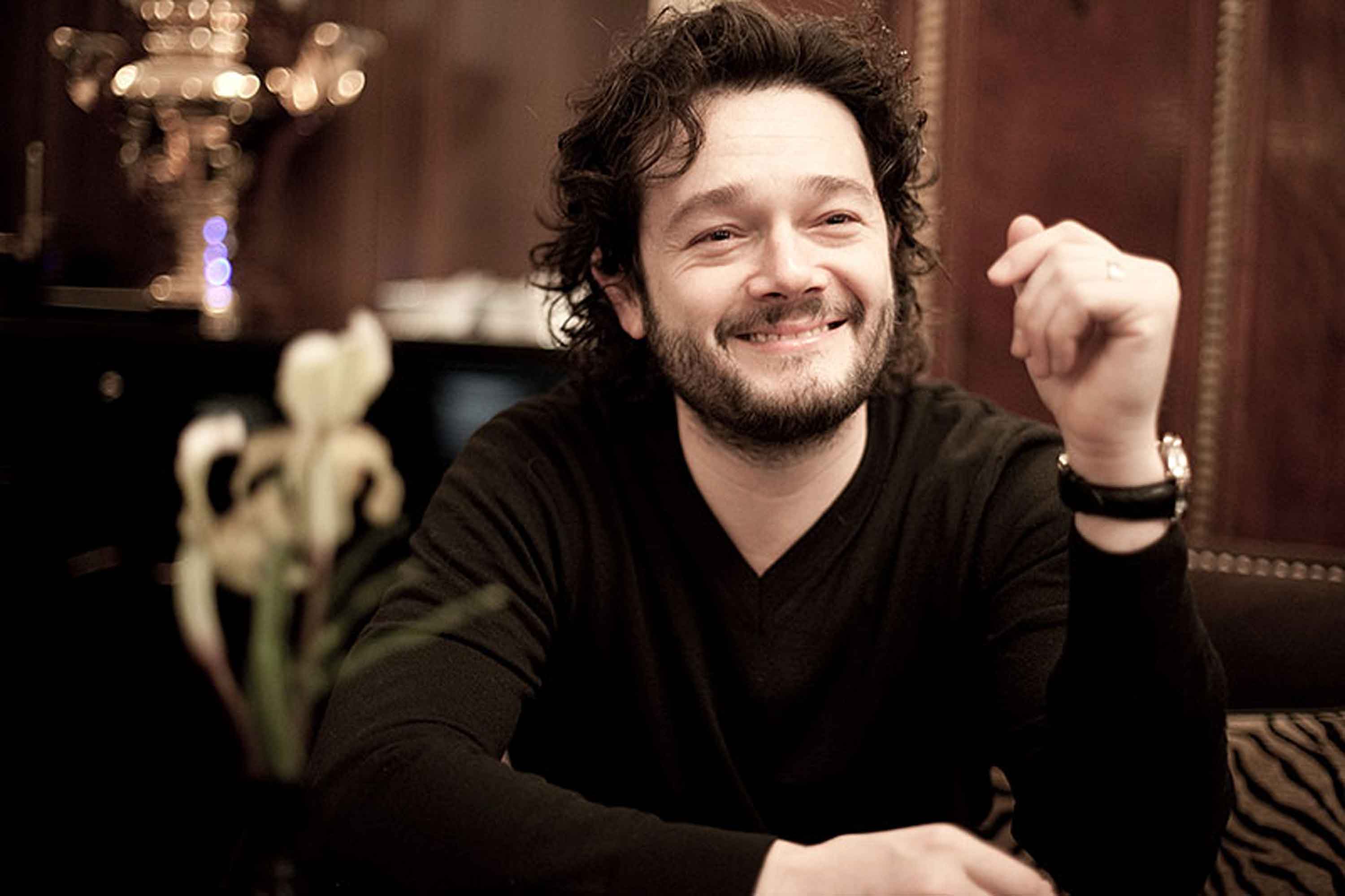 Tenor Arturo Chacón asegura que la «emoción» une la ópera con música mexicana