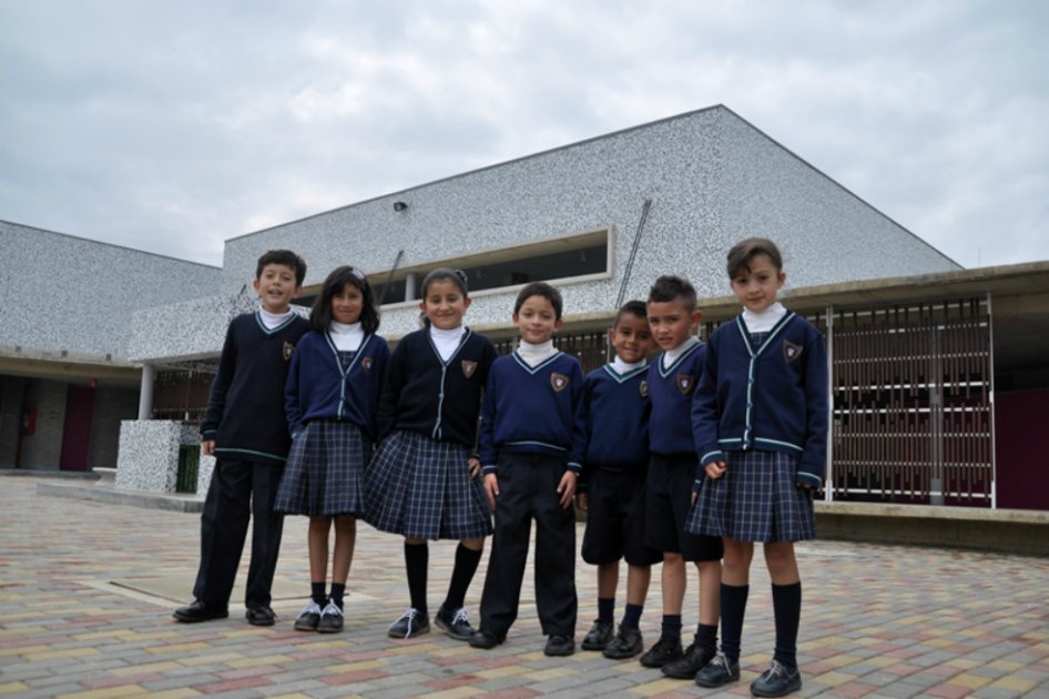 Distrito anuncia que aún hay casi 100.000 cupos en colegios oficiales de Bogotá