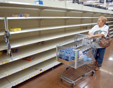 Papelera venezolana asegura que resolverá problema de escasez de papel