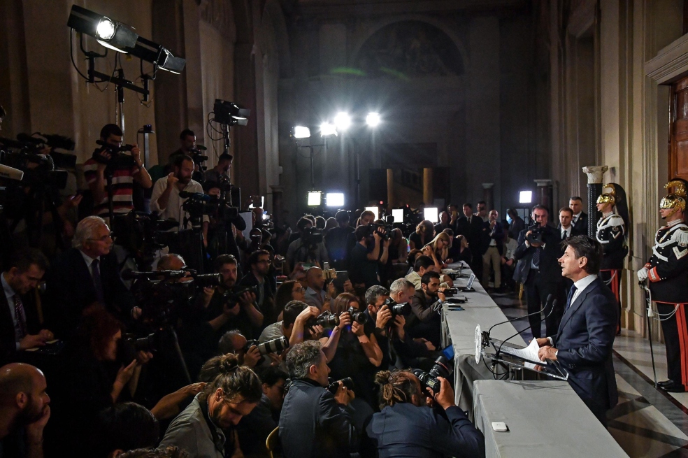 Partidos antisistema cierran un nuevo acuerdo de gobierno en Italia