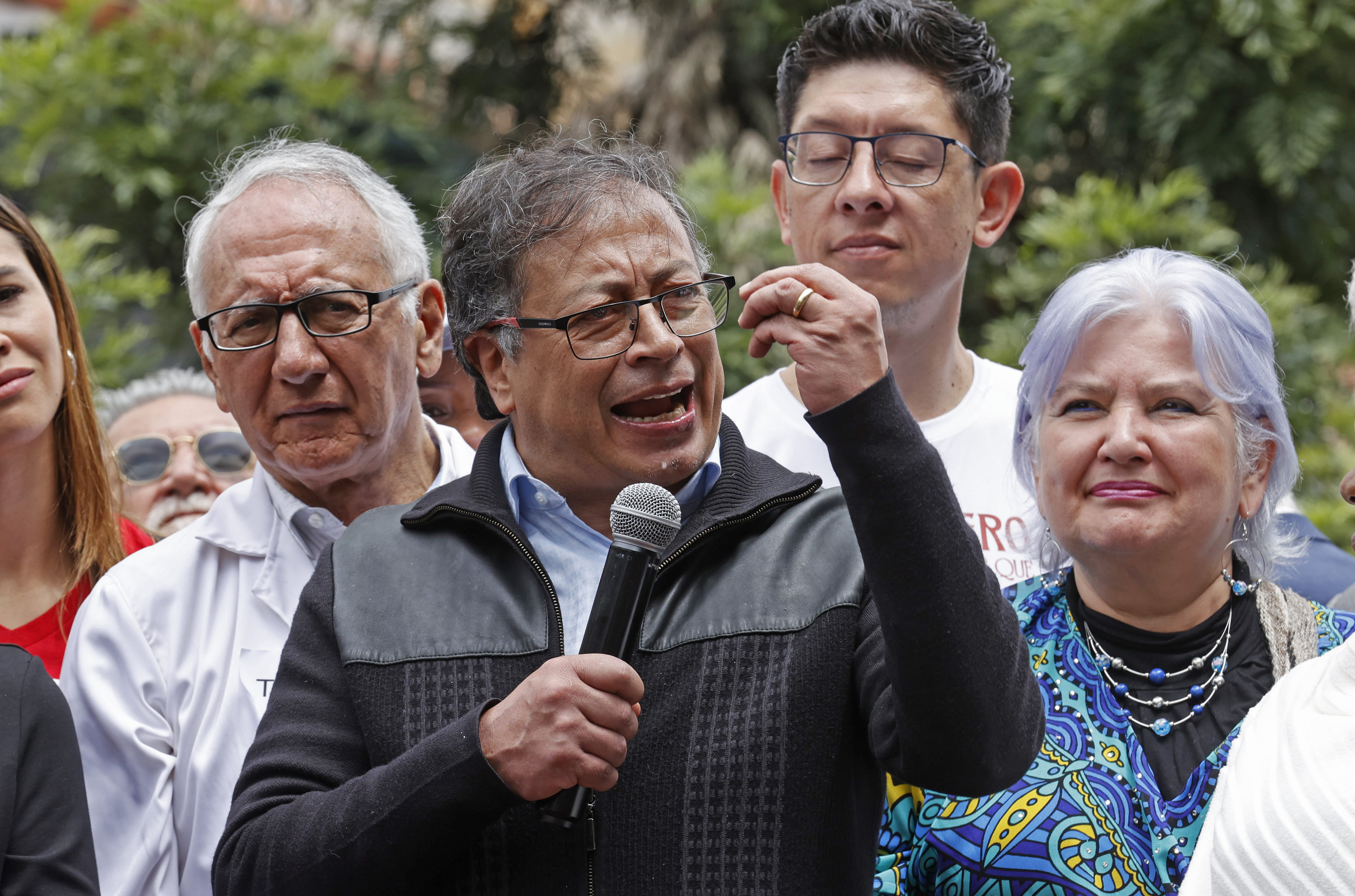 “No tenemos nada que ocultar”: Petro responde a los allanamientos de la Fiscalía
